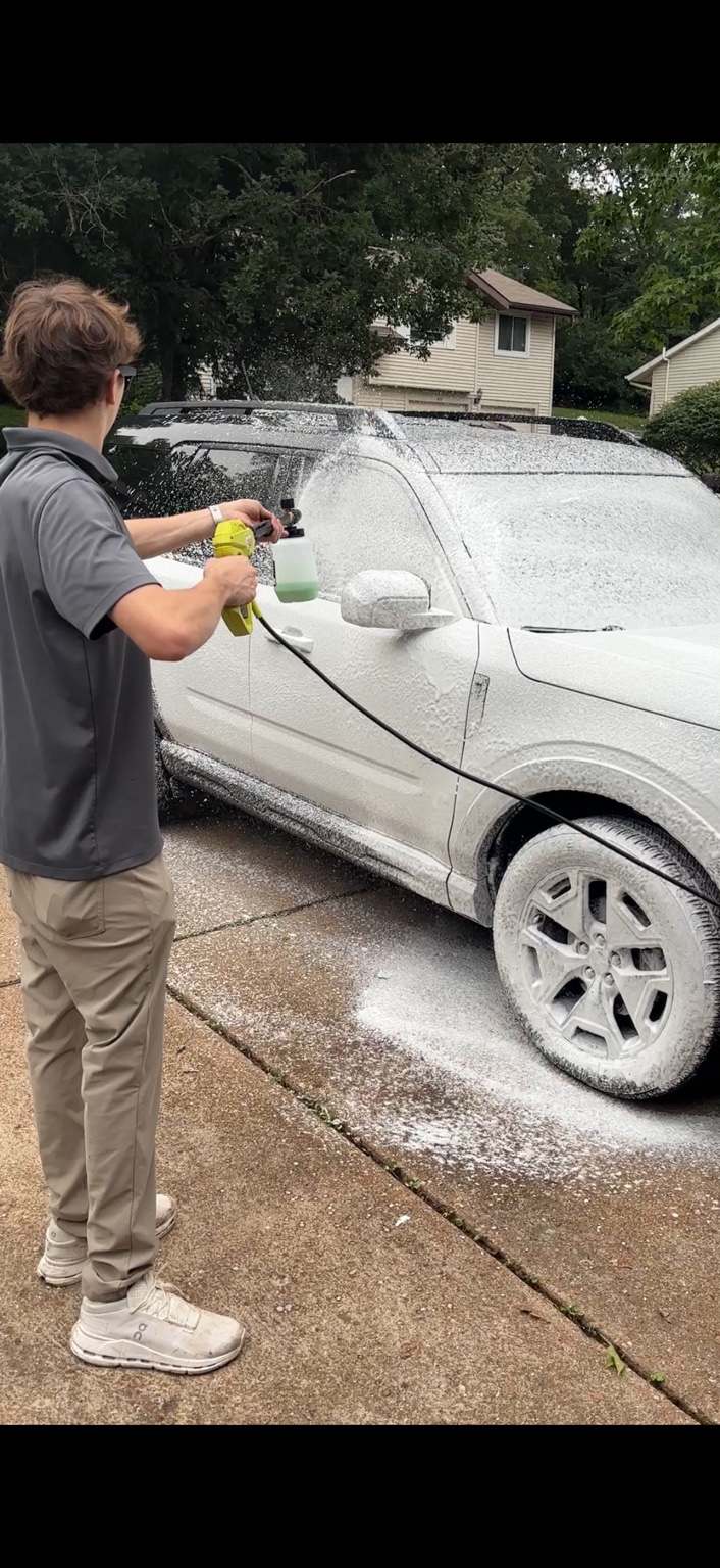 Mobile exterior detailing in progress